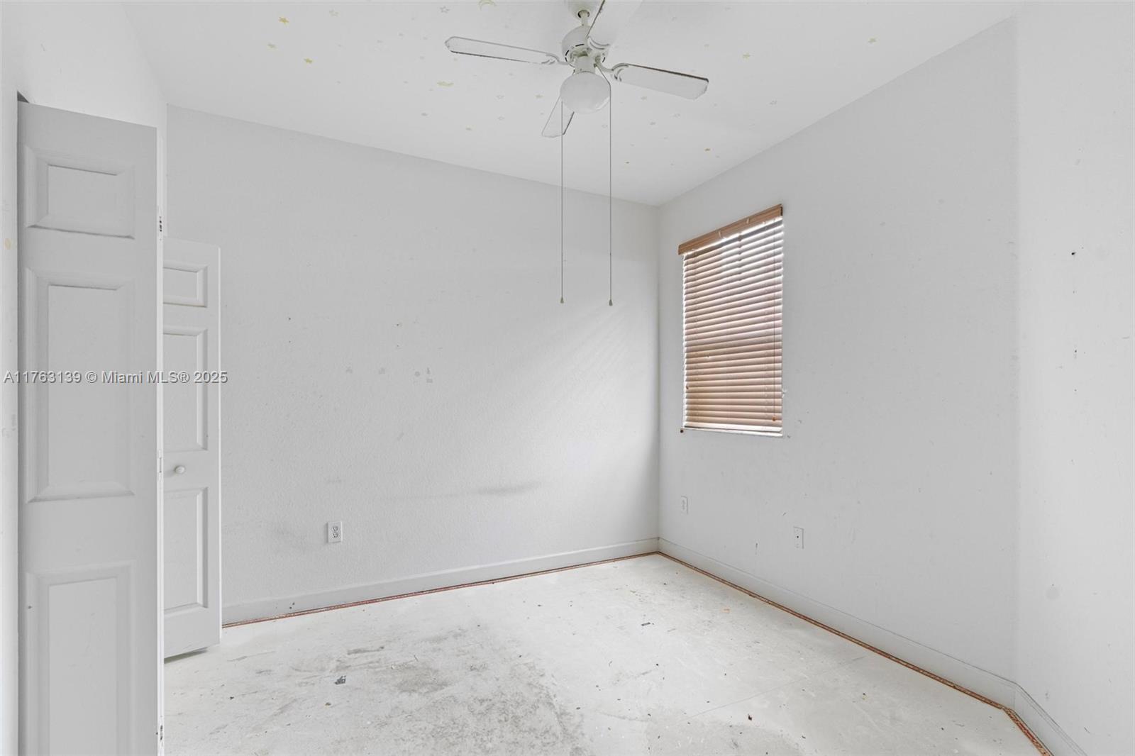 601 Se 37th Pl Property Photo 12