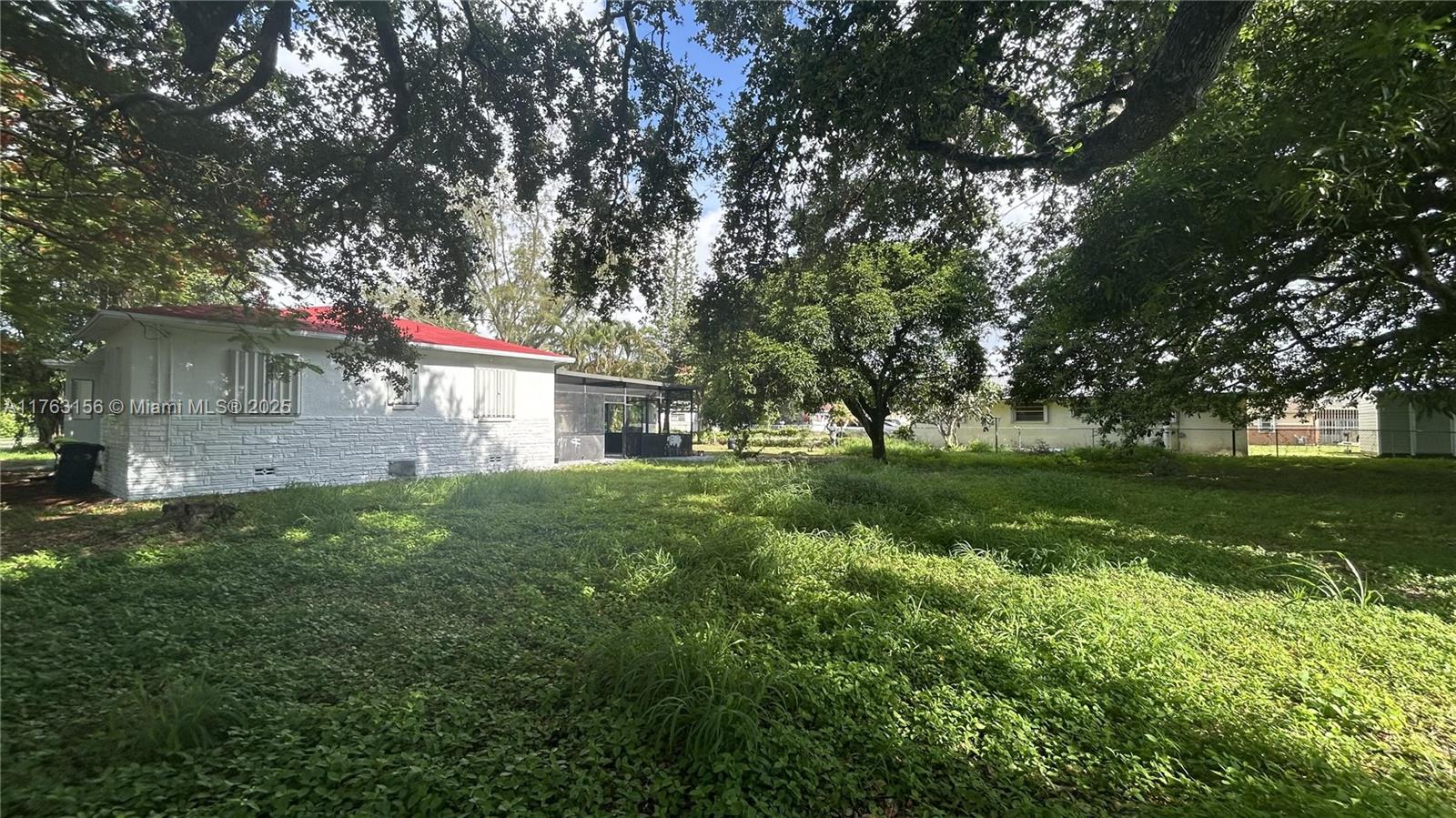 205 Seaman Ave Property Photo 1