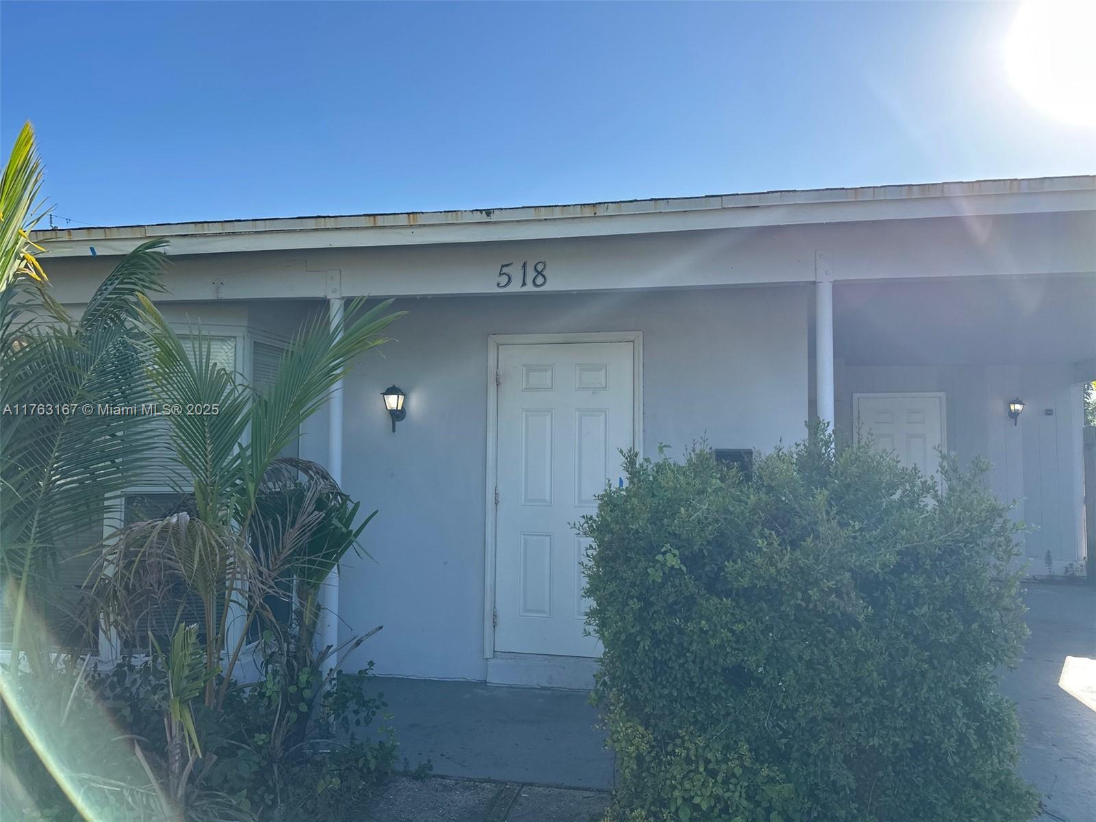 518 Crescent Dr Property Photo