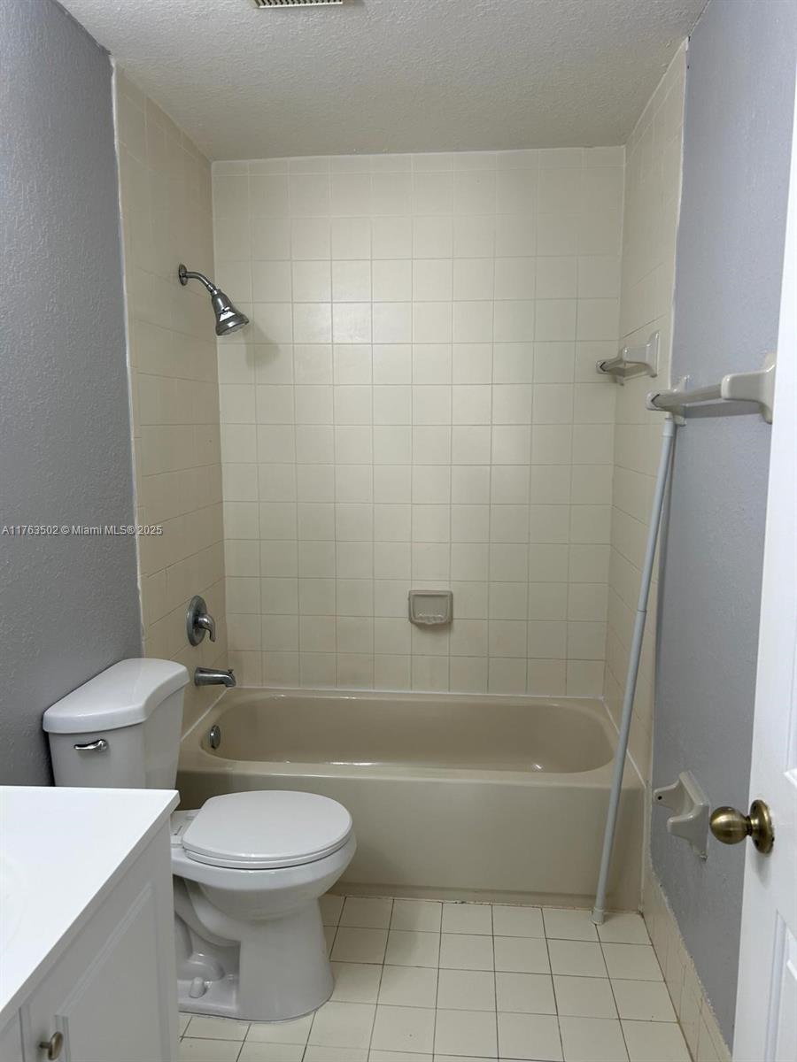 2521 Se 15th Pl 196 Property Photo 25