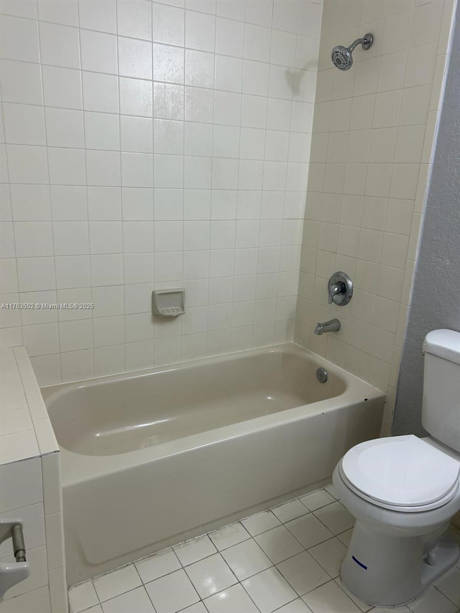 2521 Se 15th Pl 196 Property Photo 28