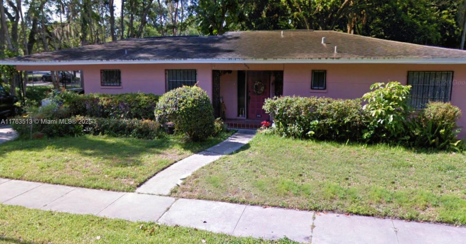 2528 W. Palm Property Photo 1