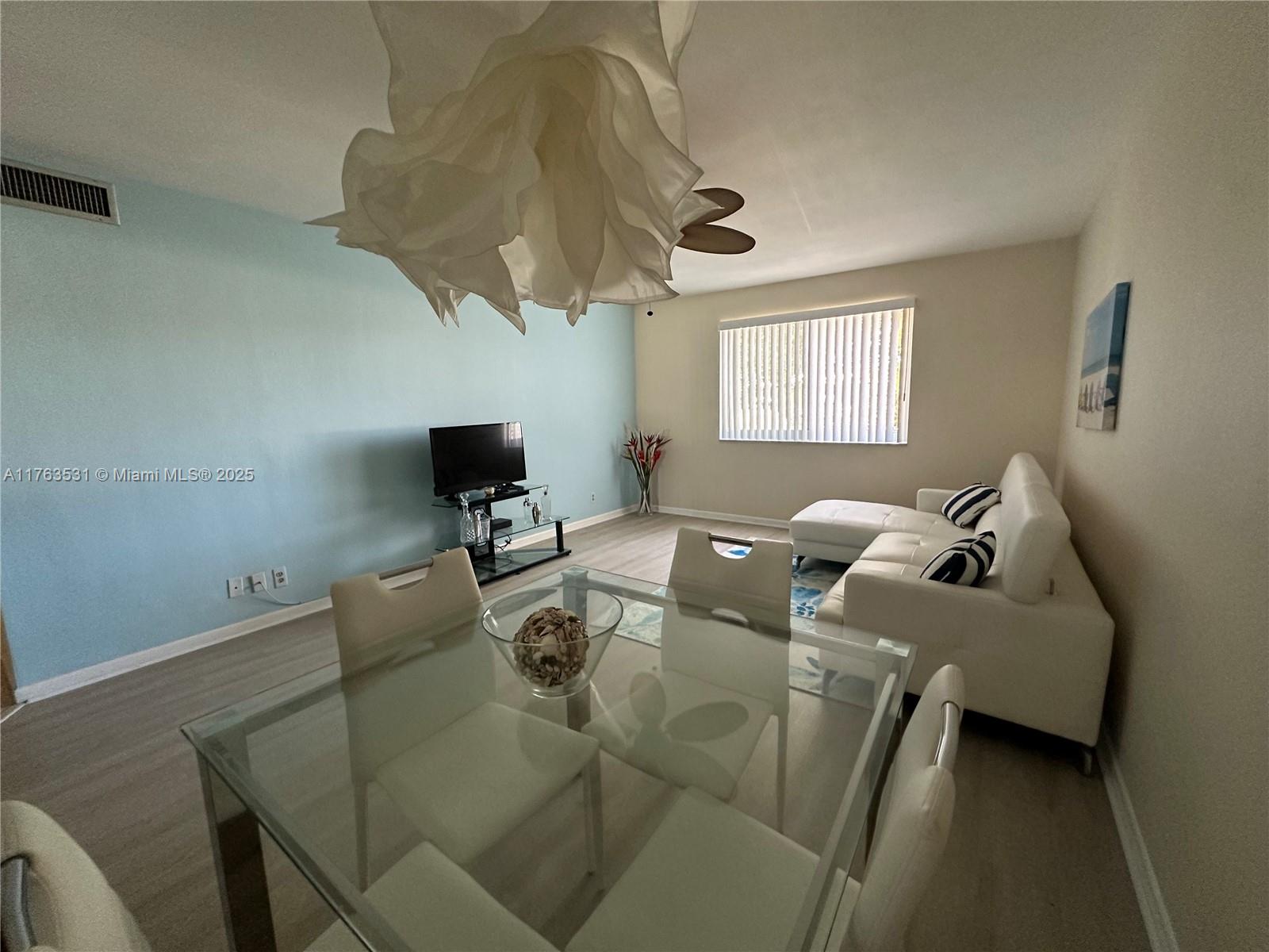 1851 Ne 62nd St 504 Property Photo 17