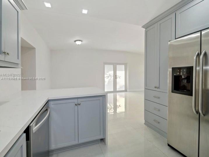 14760 Lincoln Dr Property Photo 19