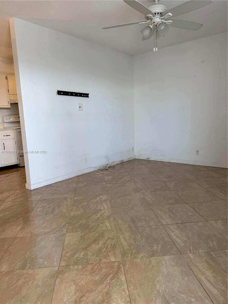 228 Hibiscus Ave 235 Property Photo 16