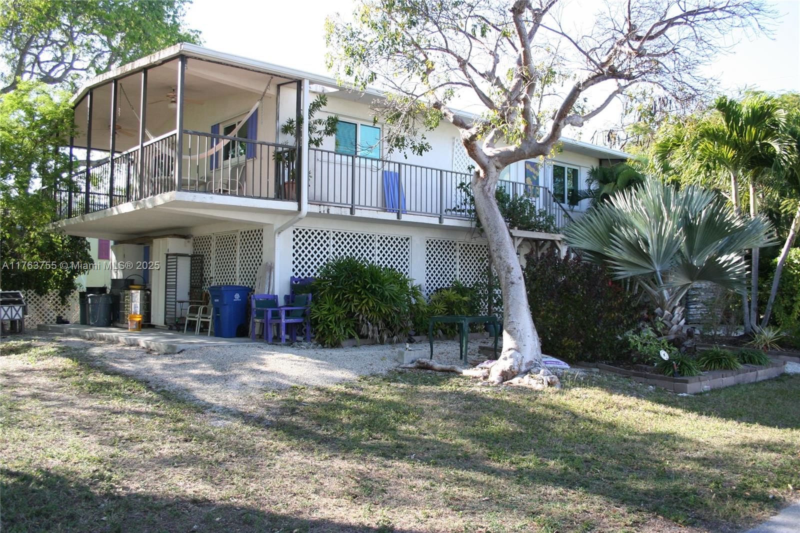 544 Plante St Property Photo 1