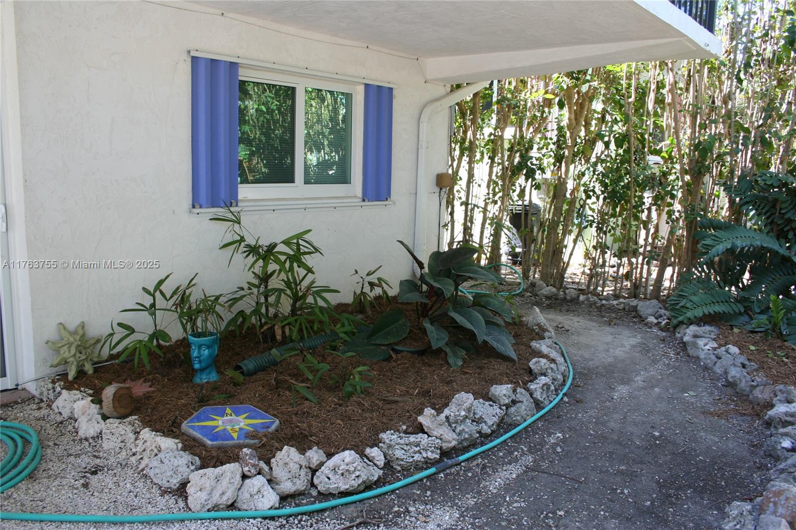544 Plante St Property Photo 28
