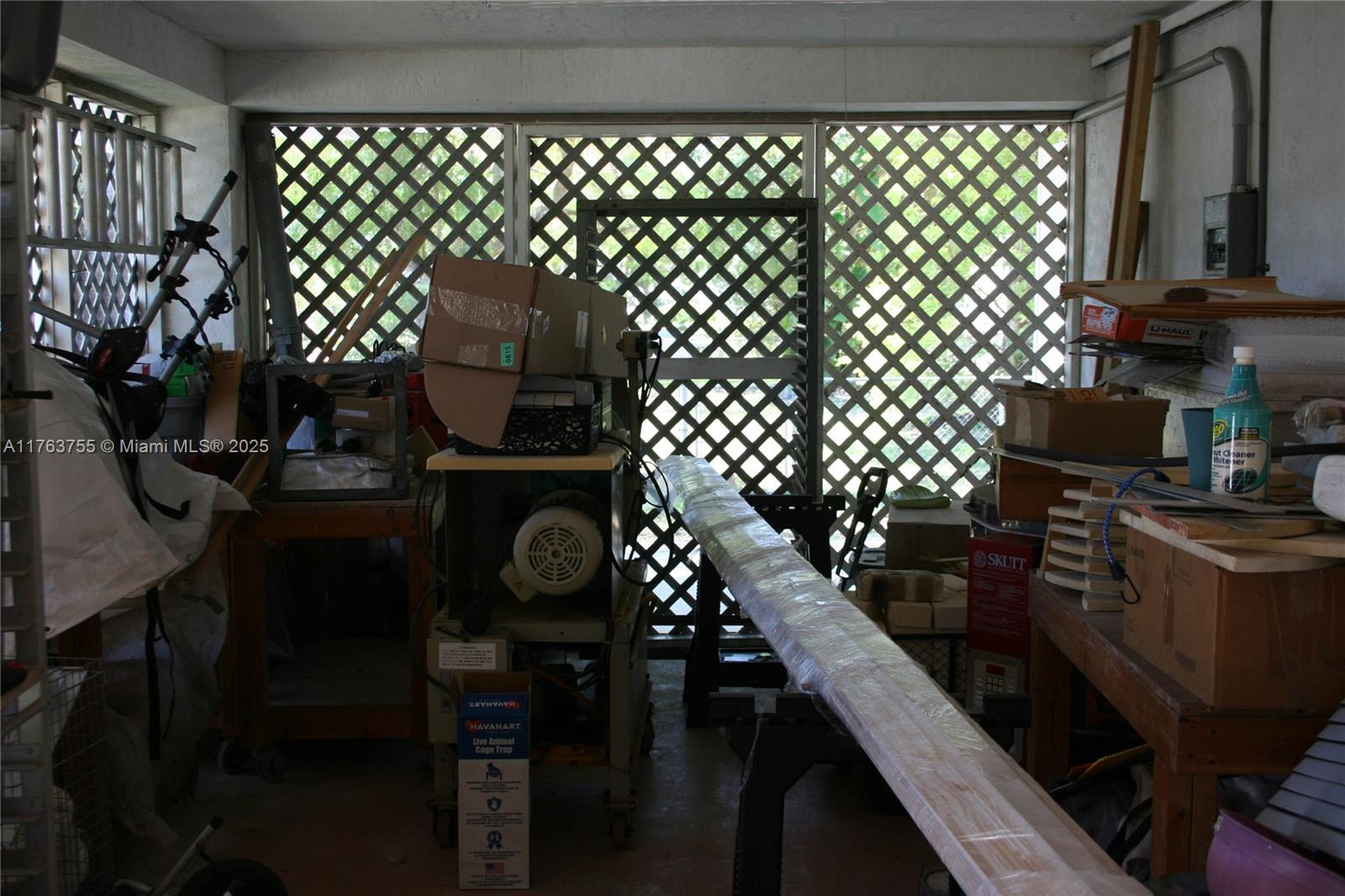 544 Plante St Property Photo 32