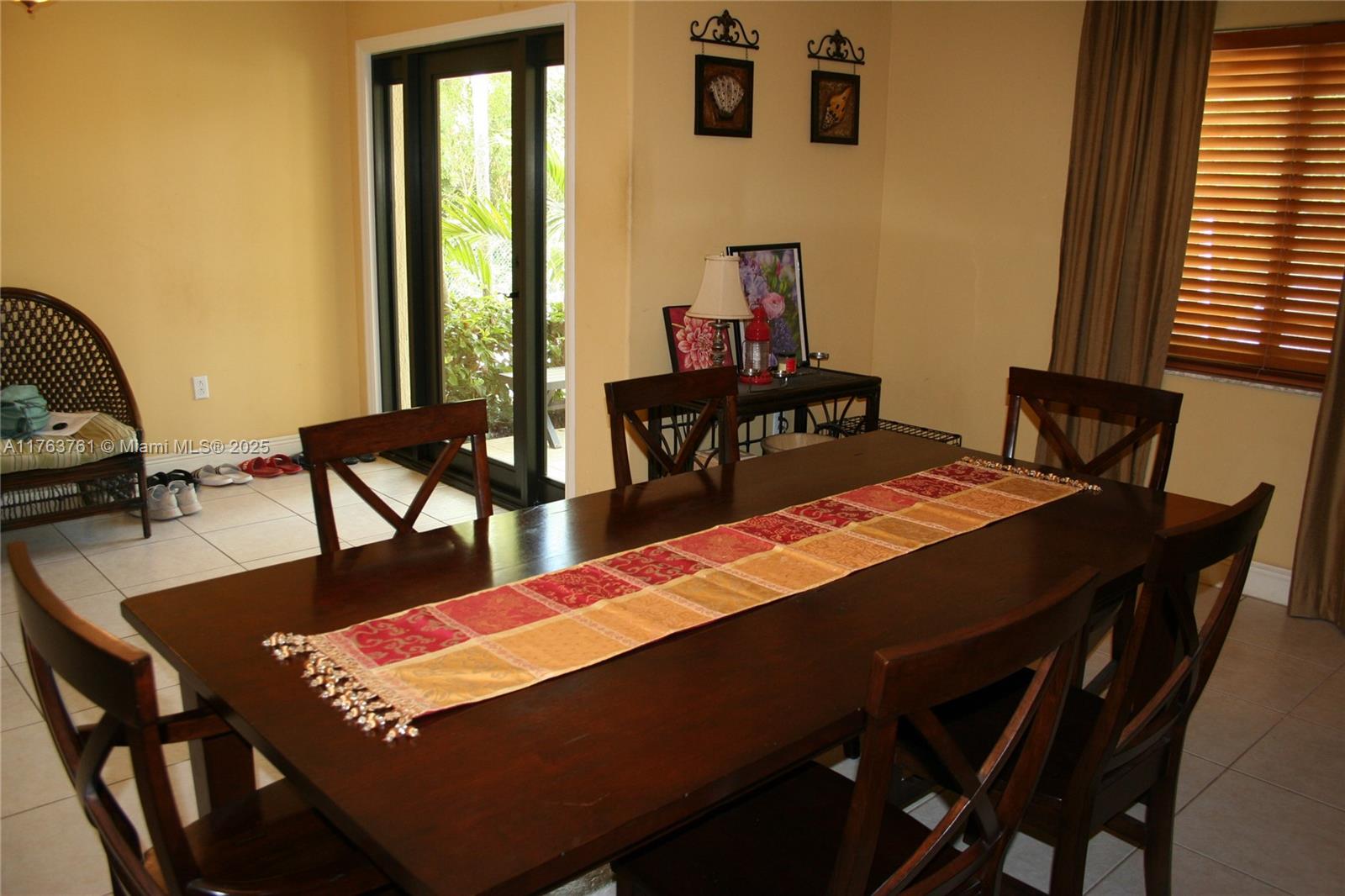 6 Fishermans Trl Property Photo 7