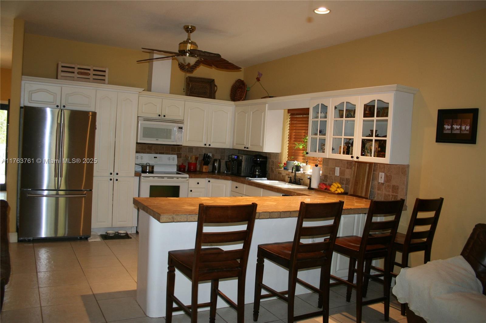 6 Fishermans Trl Property Photo 10