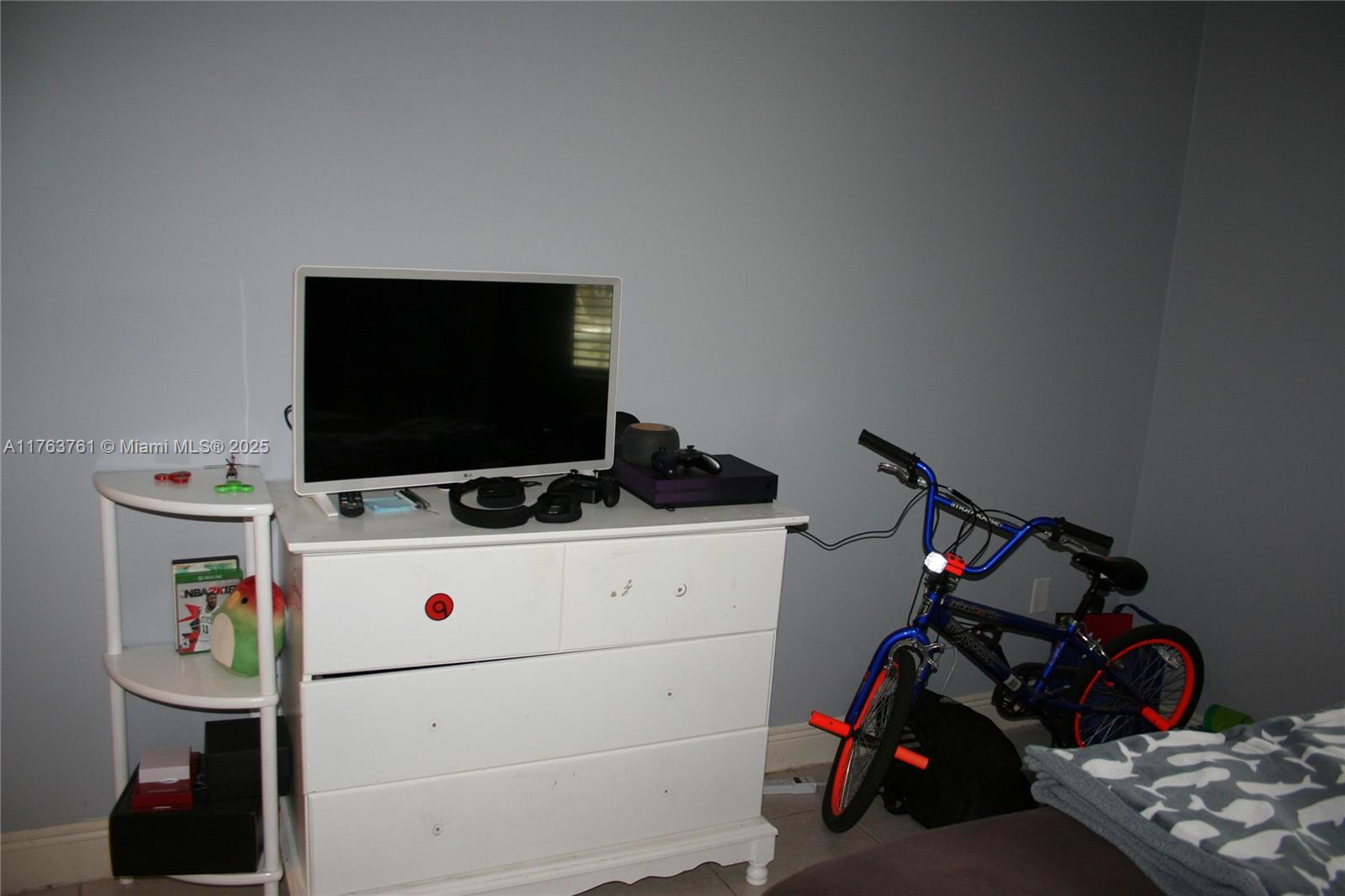 6 Fishermans Trl Property Photo 15