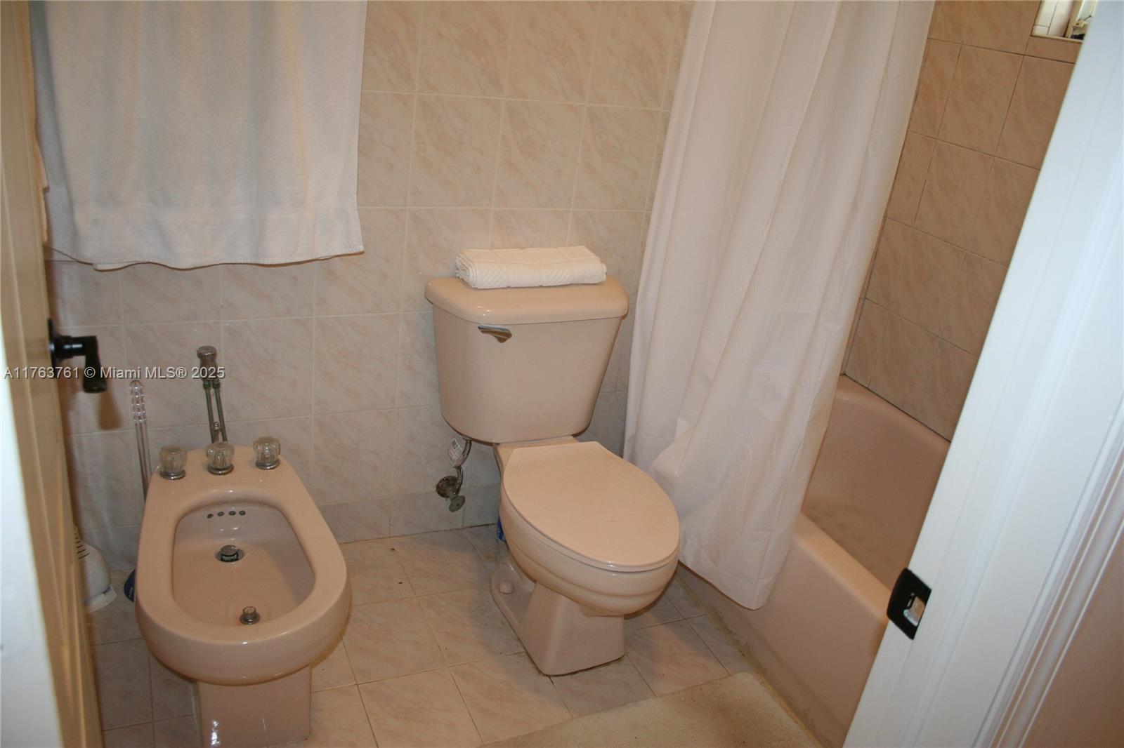 6 Fishermans Trl Property Photo 23
