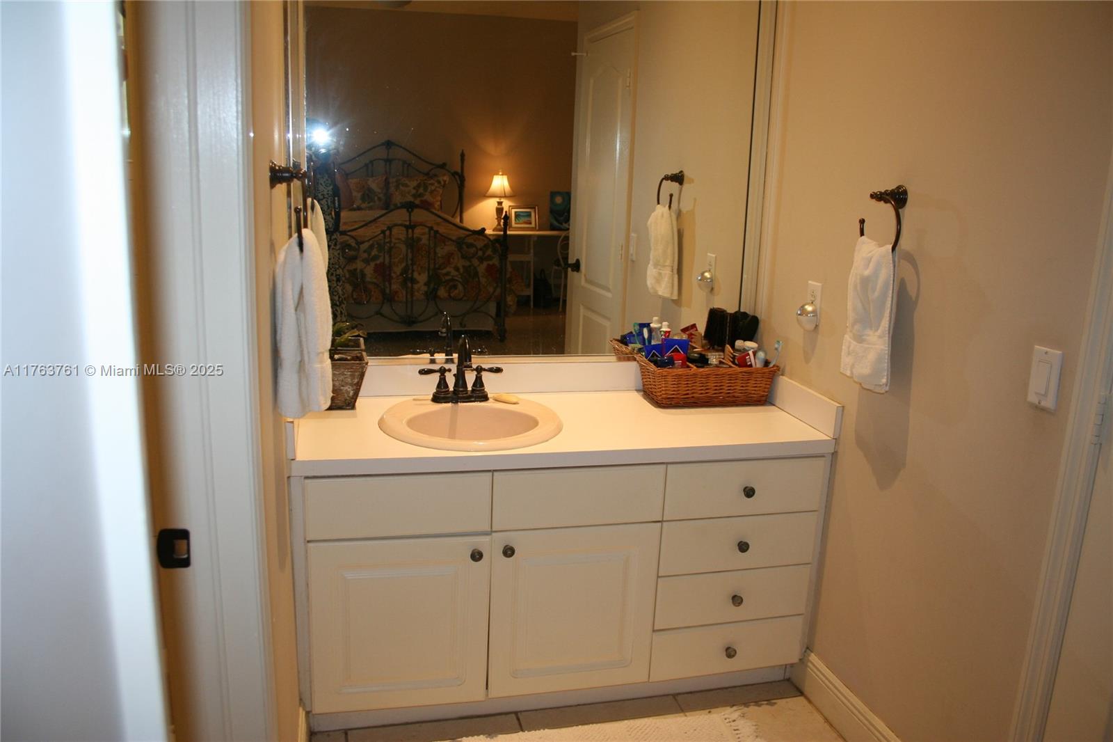6 Fishermans Trl Property Photo 24