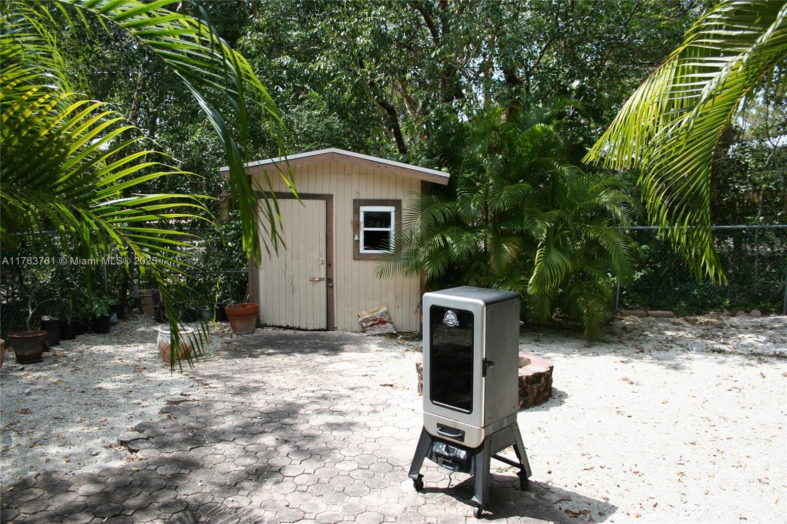 6 Fishermans Trl Property Photo 28