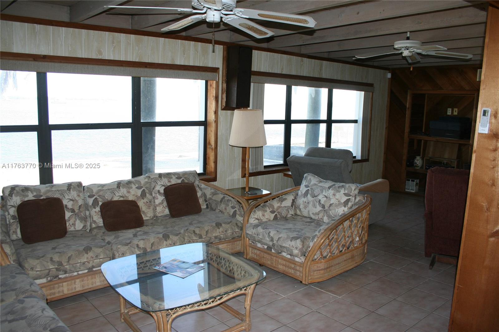 1 Gull Ln Property Photo 11