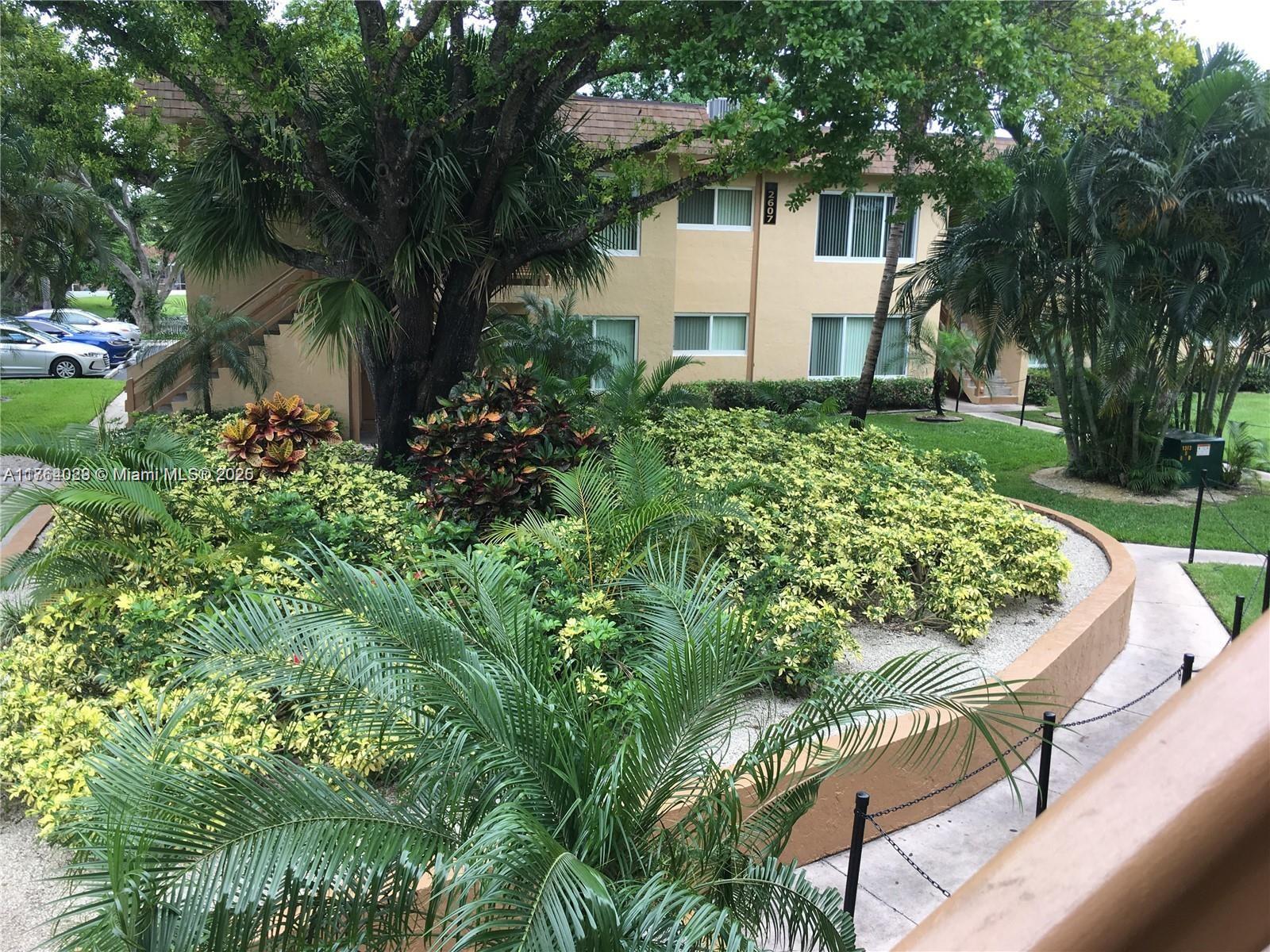 2417 Nw 39th Ter 204 Property Photo 3