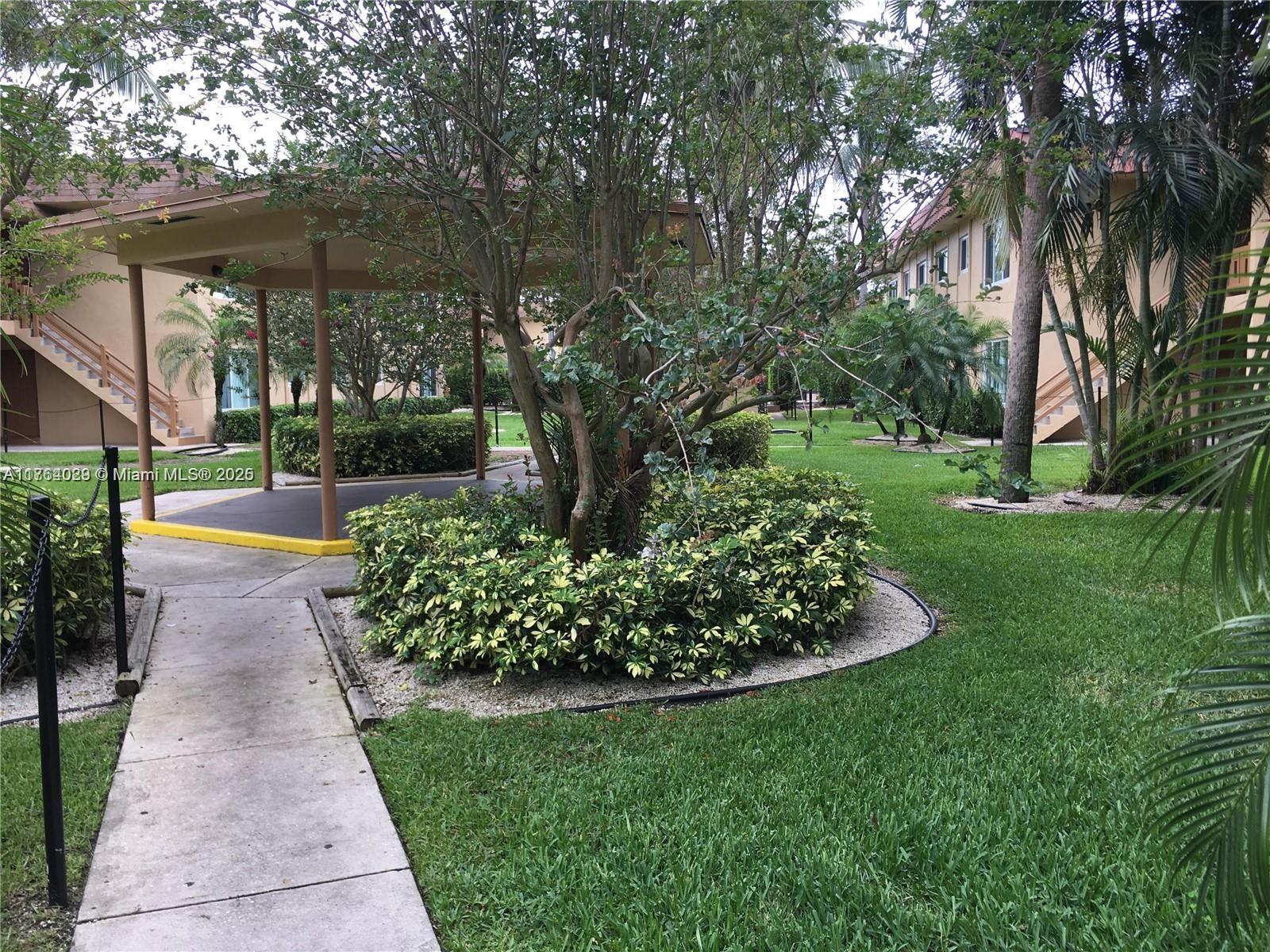 2417 Nw 39th Ter 204 Property Photo 4