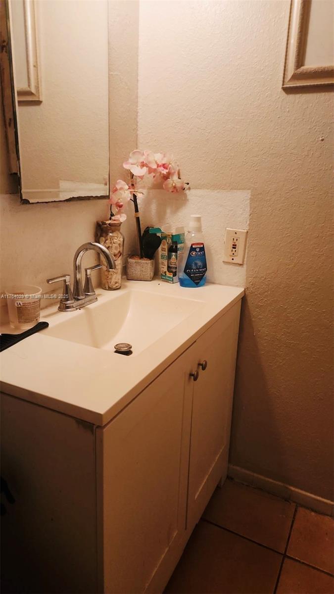 2417 Nw 39th Ter 204 Property Photo 11