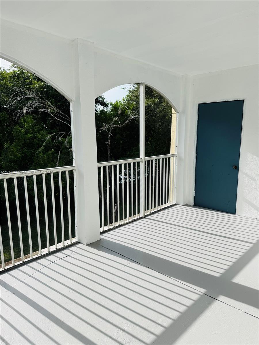 815 W Boynton Beach Blvd 10-205 Property Photo 1