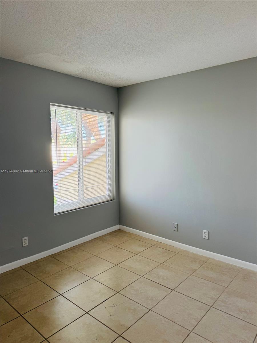 815 W Boynton Beach Blvd 10-205 Property Photo 16