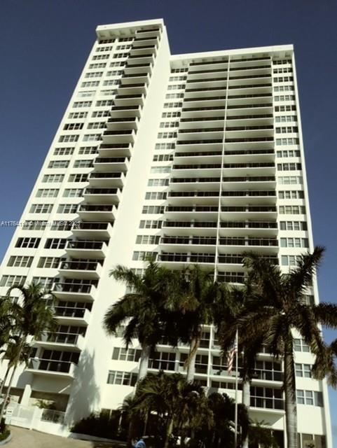 3140 S Ocean Dr 1702 Property Photo 1