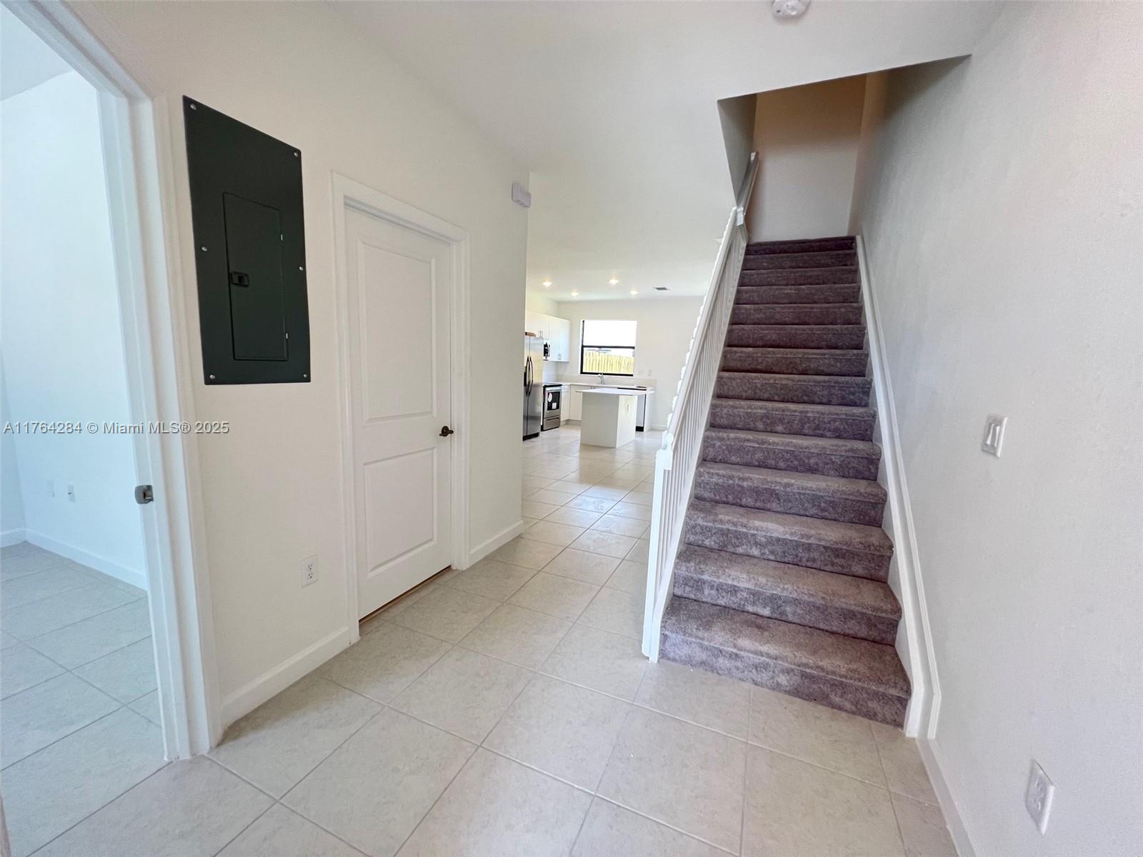 11893 Sw 246th Ter 11893 Property Photo 2