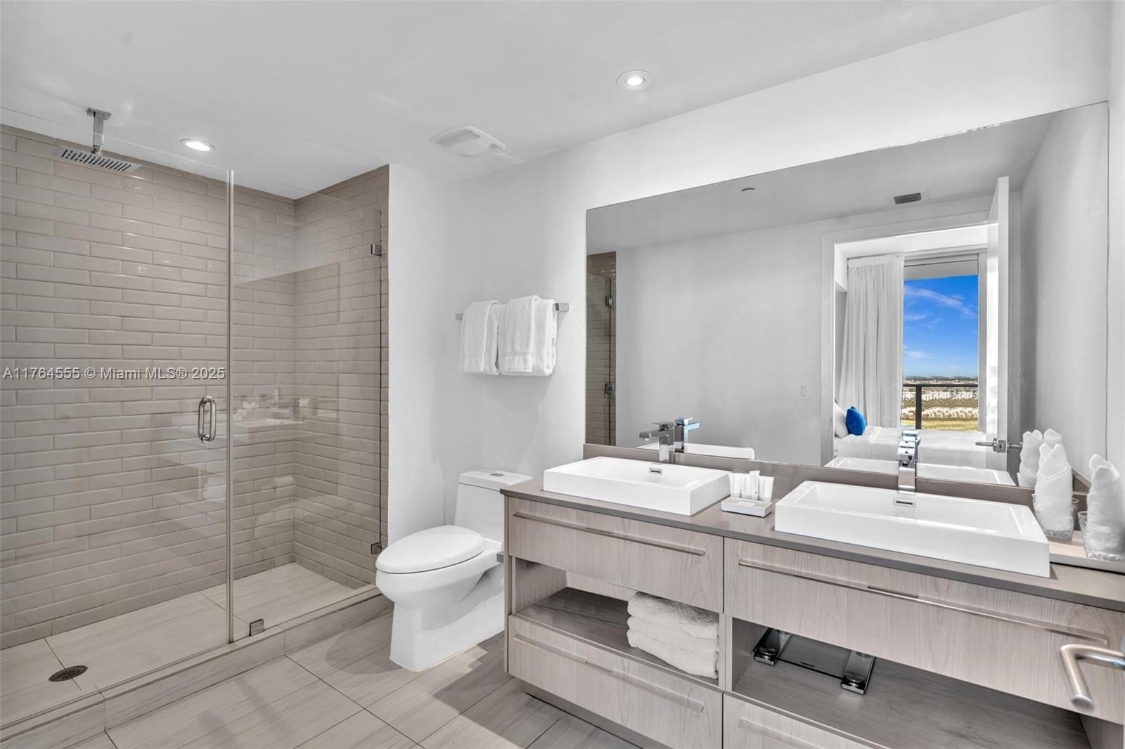 4010 S Ocean Dr R3106 Property Photo 20