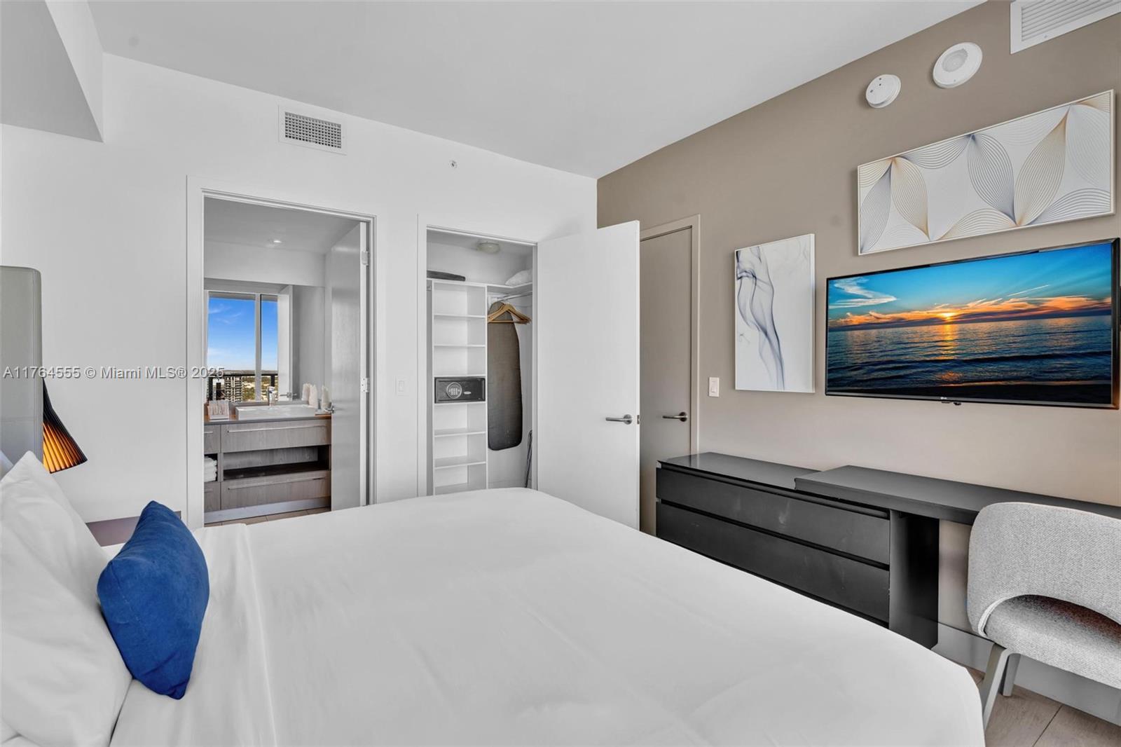 4010 S Ocean Dr R3106 Property Photo 24