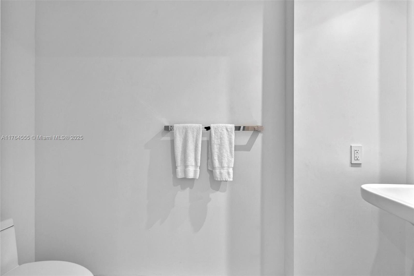 4010 S Ocean Dr R3106 Property Photo 32