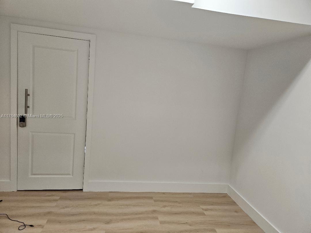 33034 Real Estate Listings Main Image