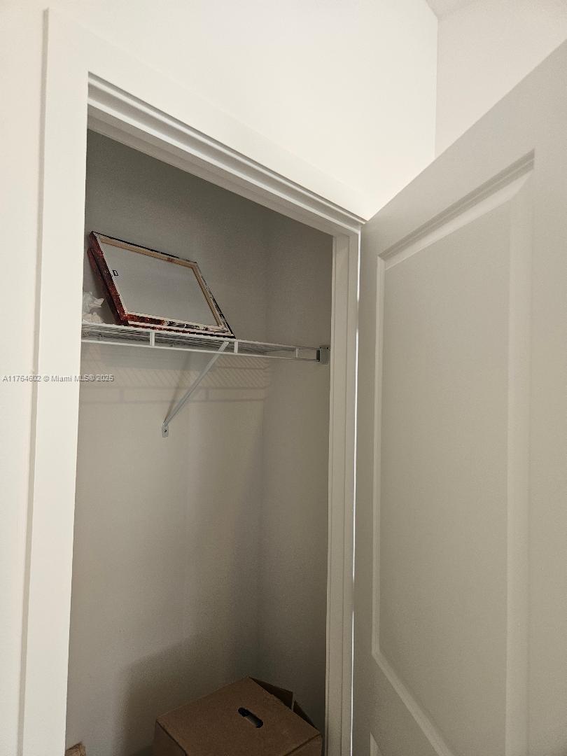 157 Ne 13 0 Property Photo 9
