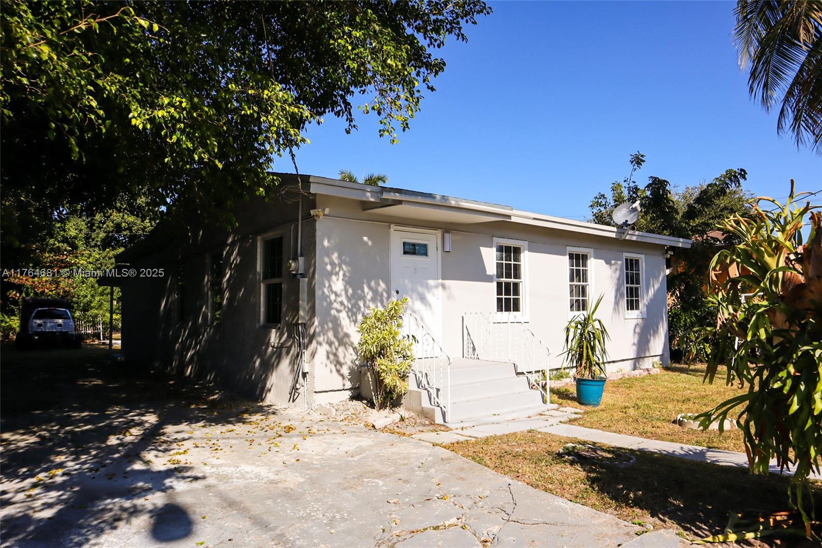 415 Nw 7th St Property Photo