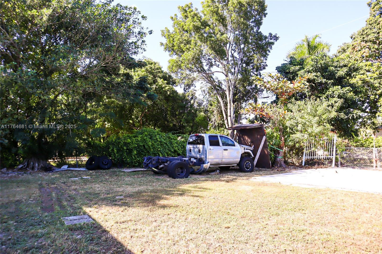 415 Nw 7th St Property Photo 8