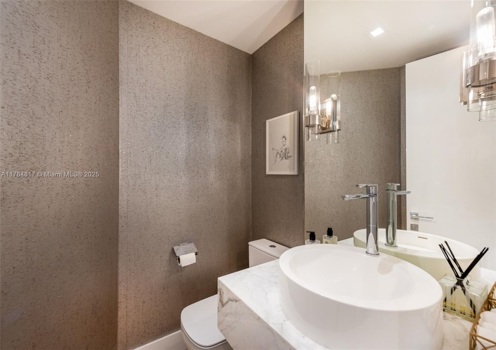 888 Brickell Key Dr 2501 Property Photo 12