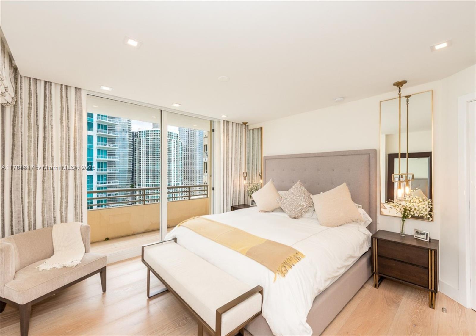 888 Brickell Key Dr 2501 Property Photo 15