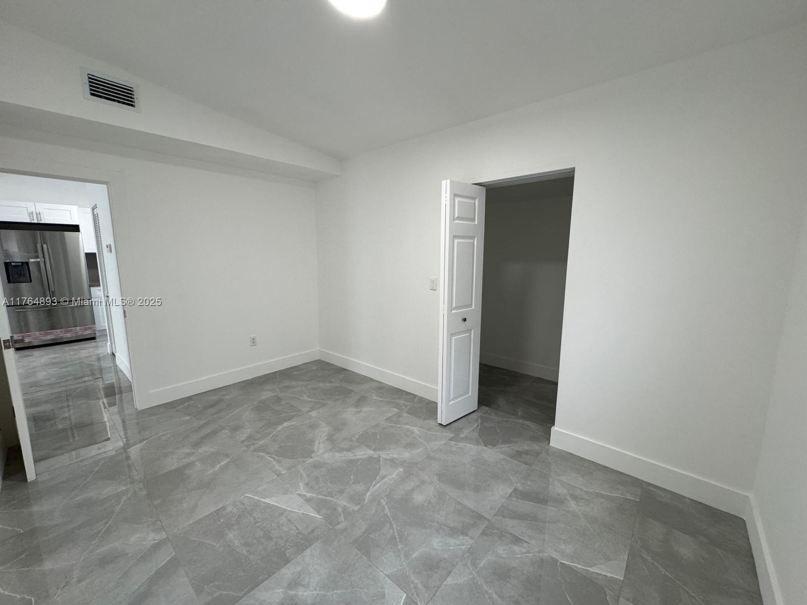 26700 Sw 137th Ct Property Photo 8
