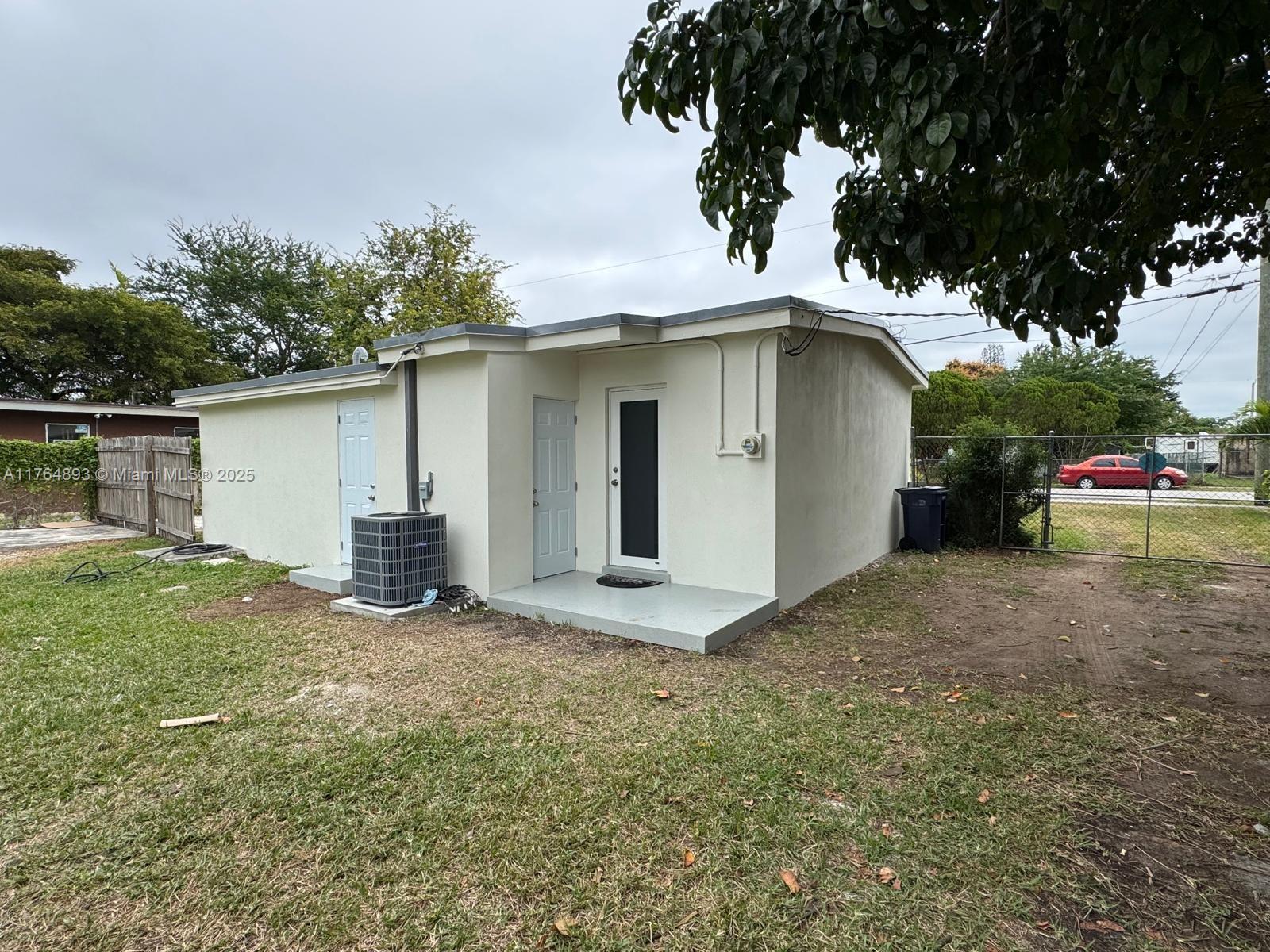 26700 Sw 137th Ct Property Photo 17