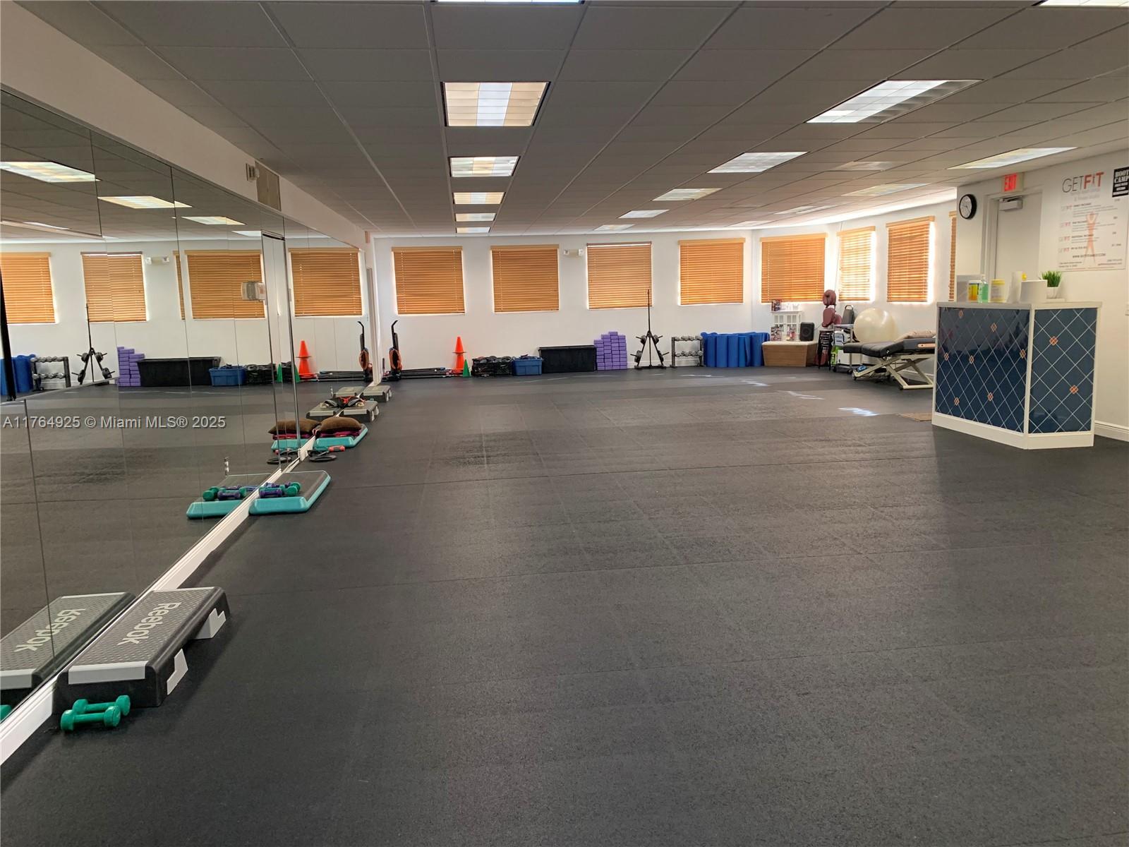 1446 N Krome Ave Property Photo 2