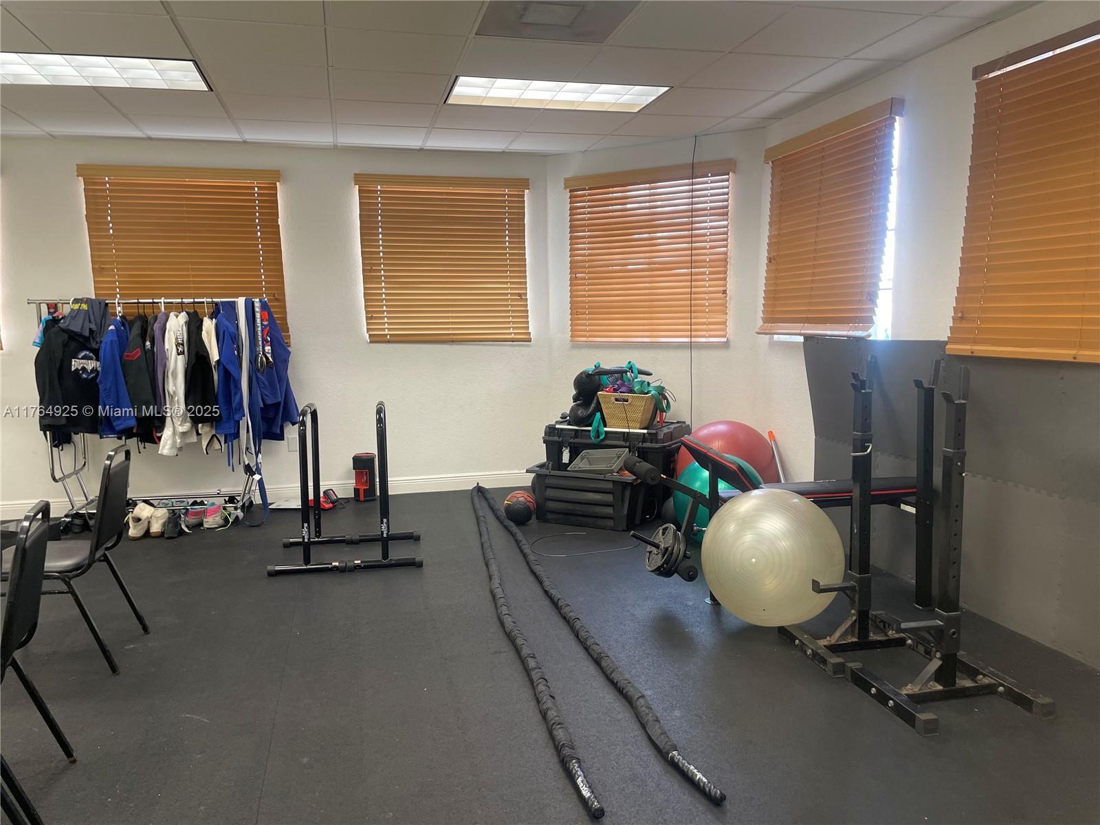 1446 N Krome Ave Property Photo 4