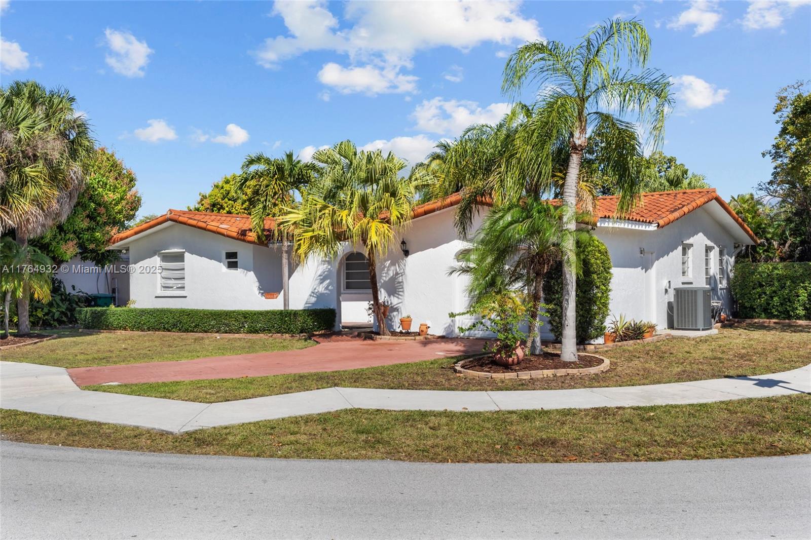 16665 Sw 93rd Ct Property Photo