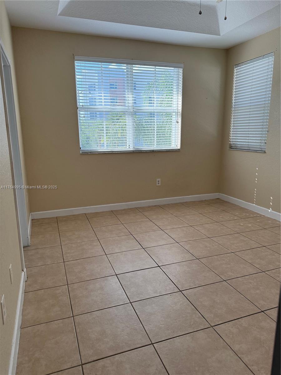 1065 Ne 30th Ave Property Photo 19