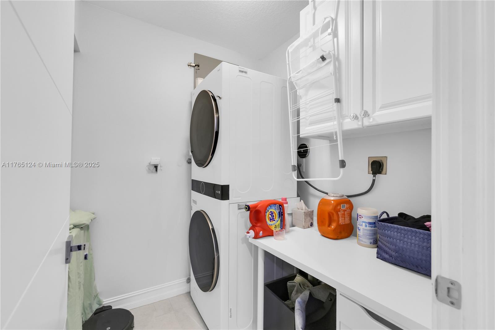 3015 Ne 208th St Property Photo 32