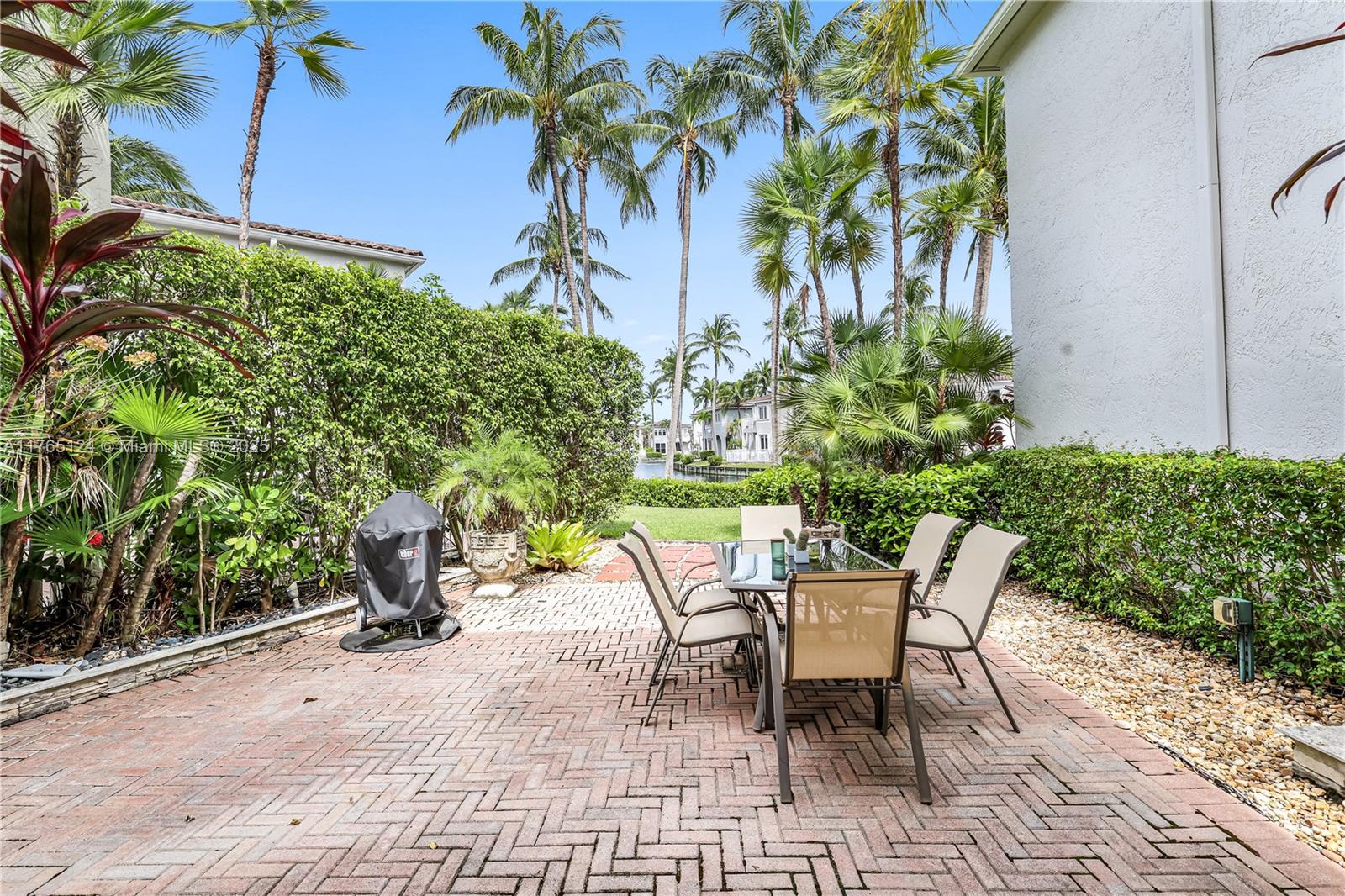 3015 Ne 208th St Property Photo 42