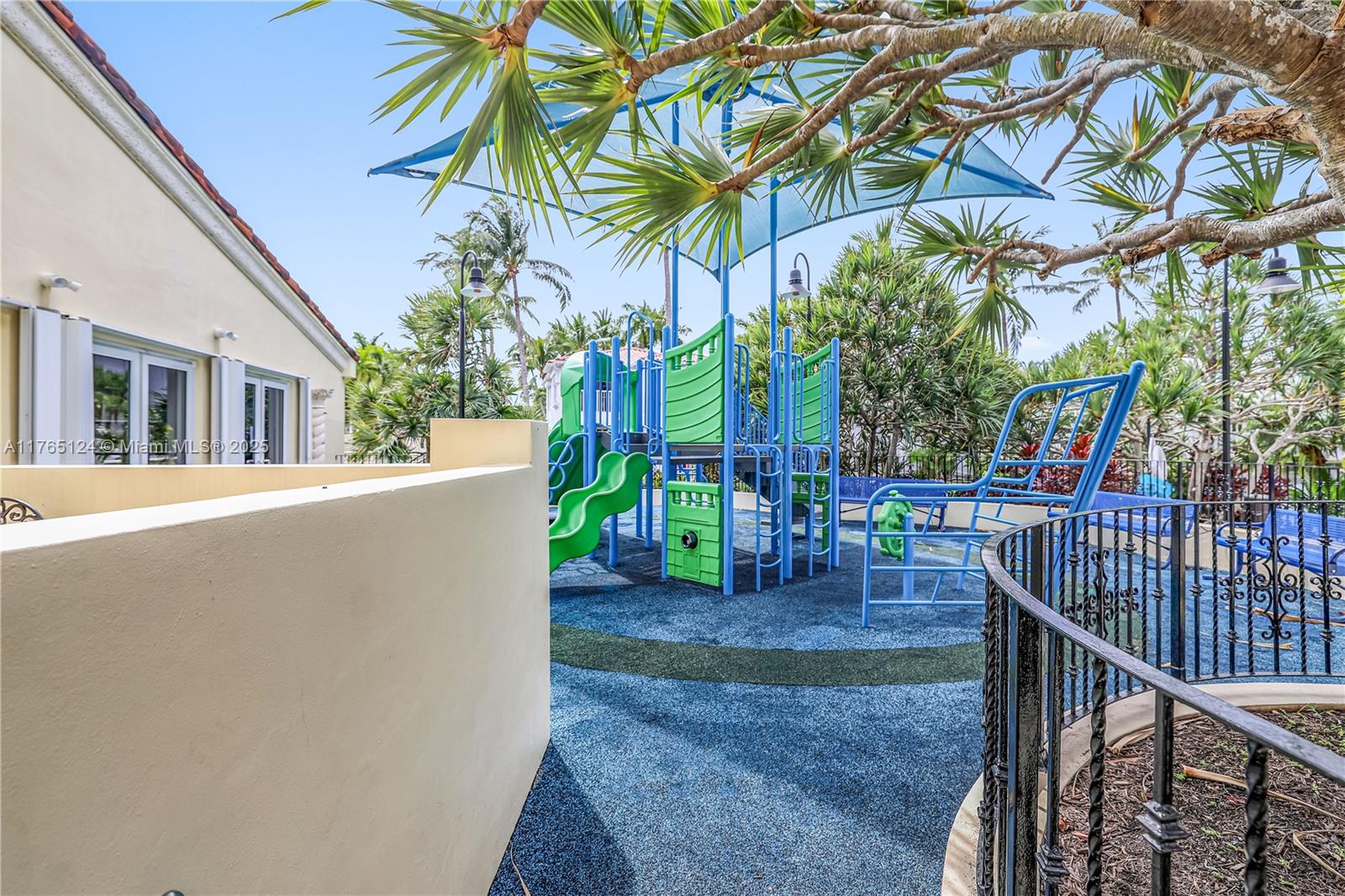 3015 Ne 208th St Property Photo 53