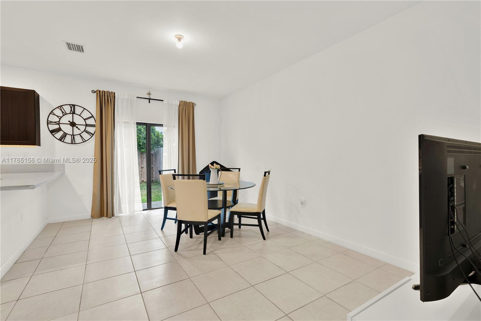 11880 Sw 245th Ter . Property Photo 8