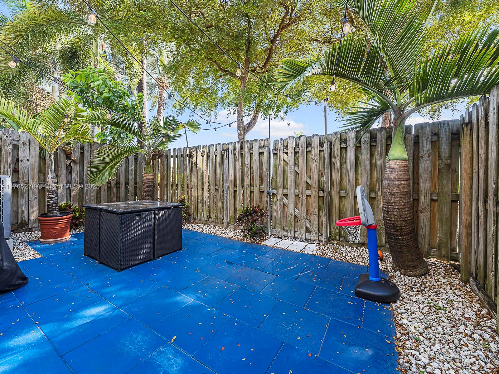 Property Photo 27