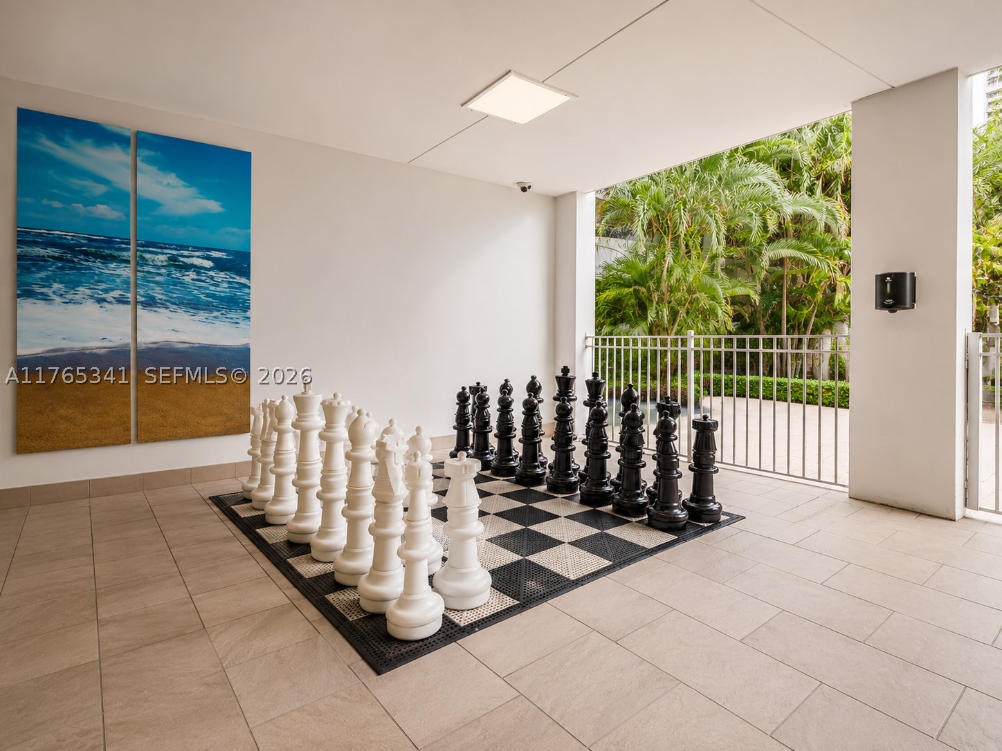 19390 Collins Ave 312 Property Photo 13