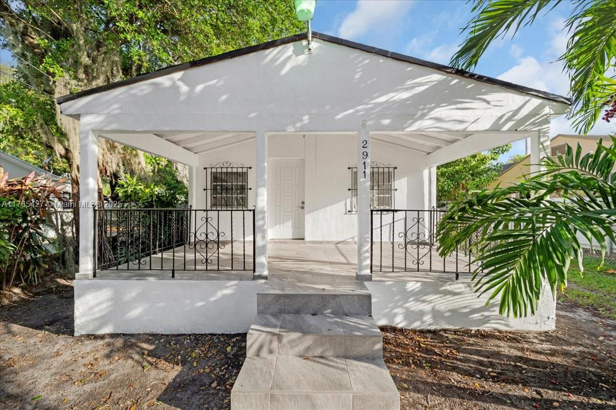 2911 Nw 30th St Property Photo