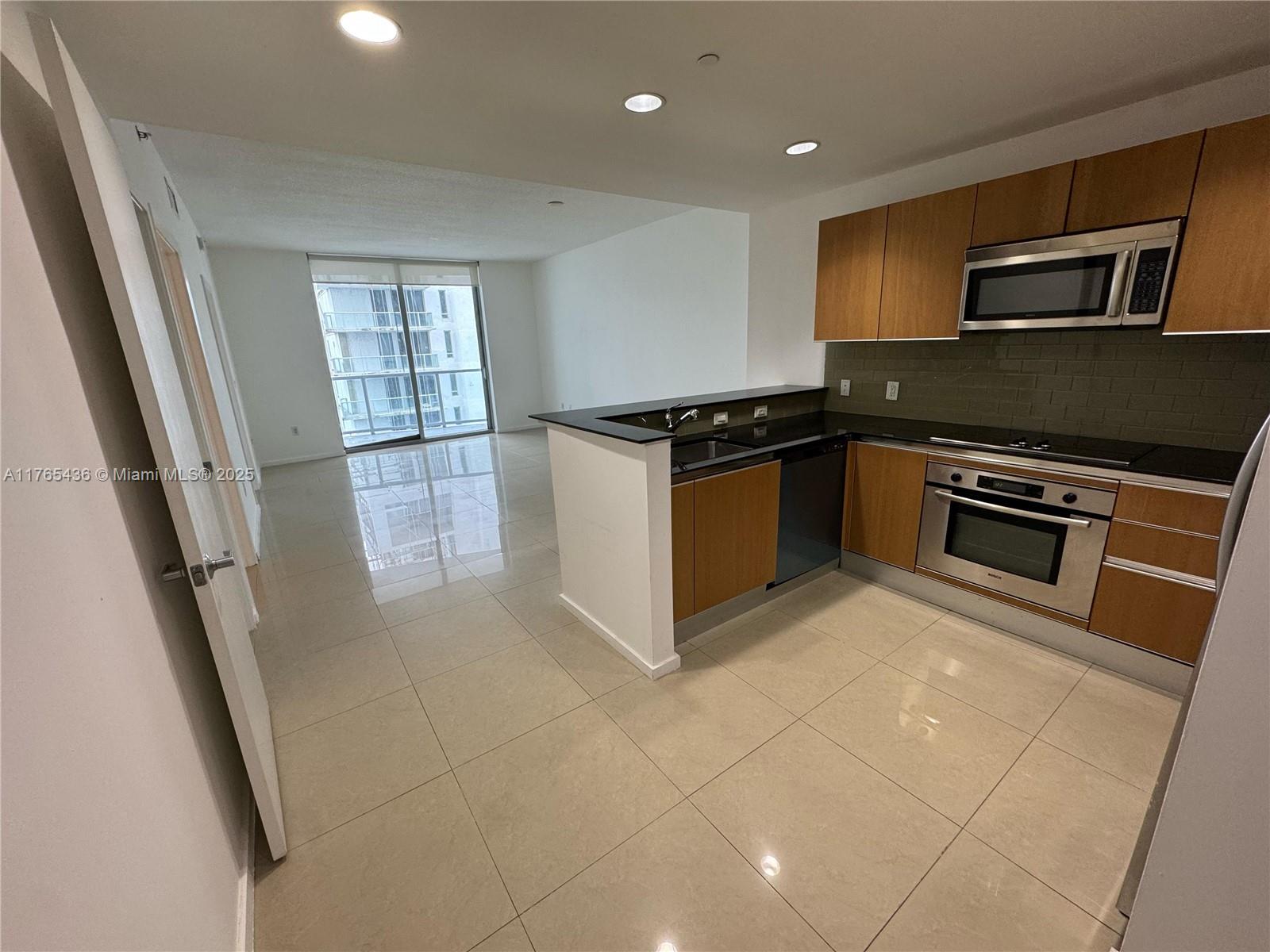 1060 Brickell Ave 3115 Property Photo