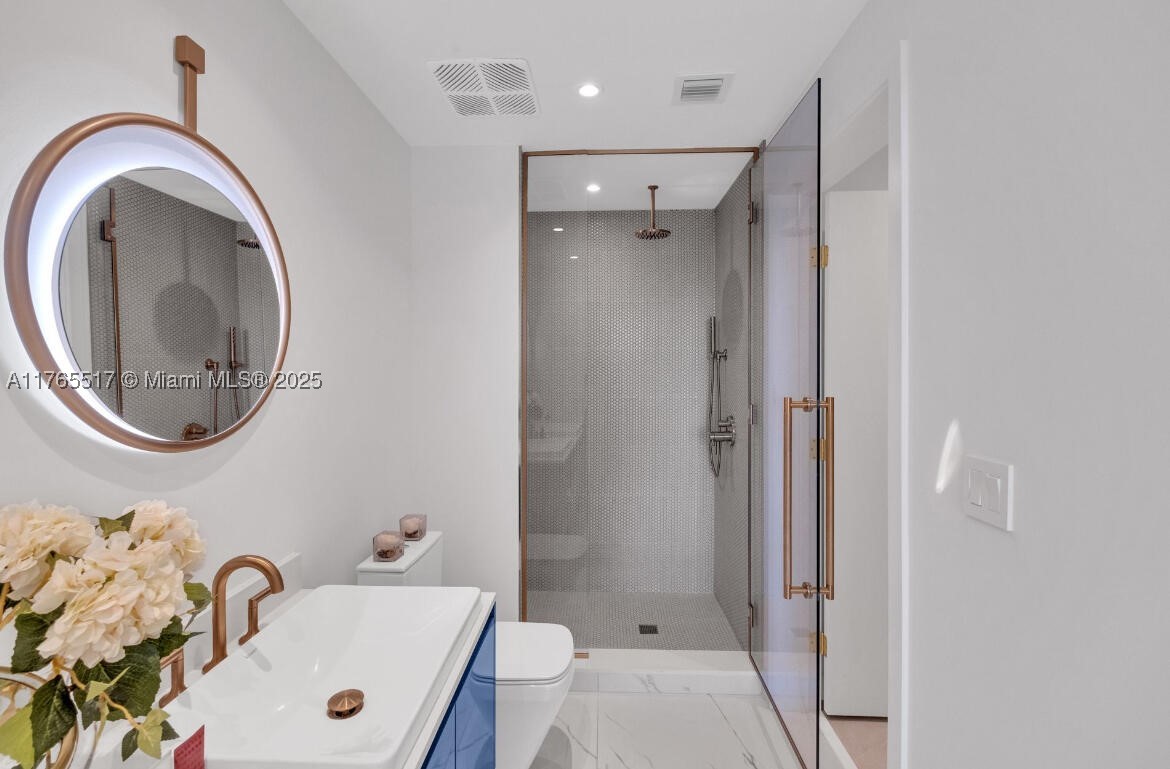 2678 Tigertail 1009 Property Photo 24